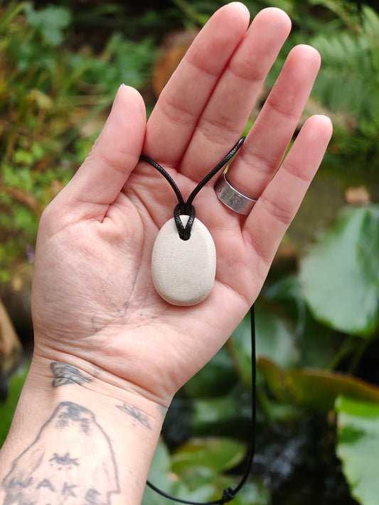 Stone ashes necklace set